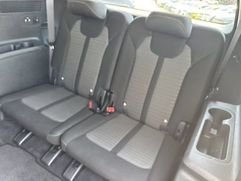 Used 2025 Kia Sorento LX FWD image 16