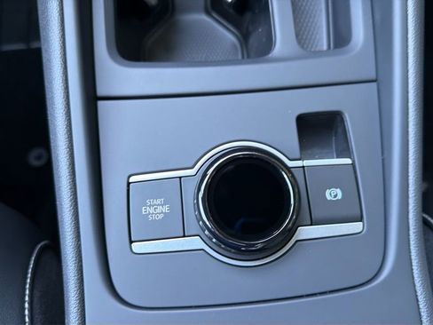 New 2026 Volkswagen Tiguan SE R-Line FWD image 22
