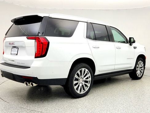 Used 2024 GMC Yukon Denali w/ Denali Reserve Package image 5