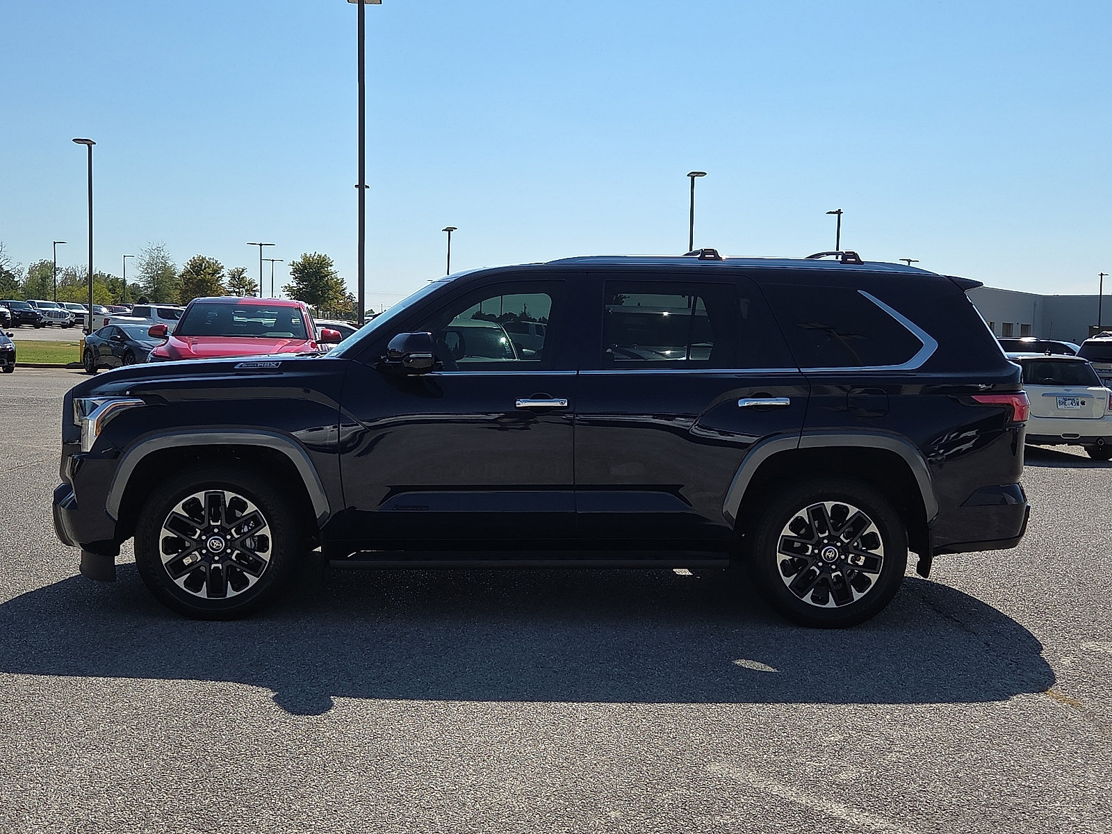 Used 2024 Toyota Sequoia Limited AWD/4WD image 3
