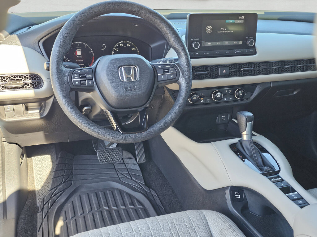 Certified 2023 Honda HR-V LX image 33