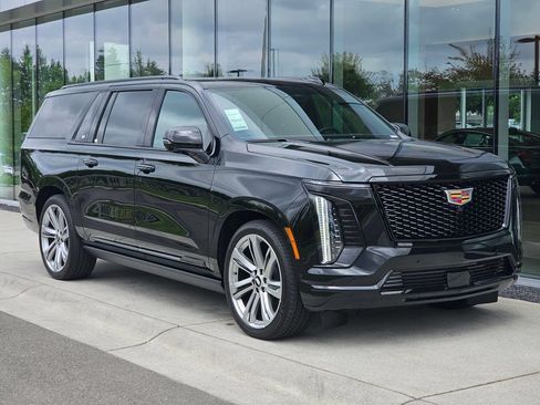 New 2026 Cadillac Escalade ESV Sport w/ Touring Package AWD/4WD image 7