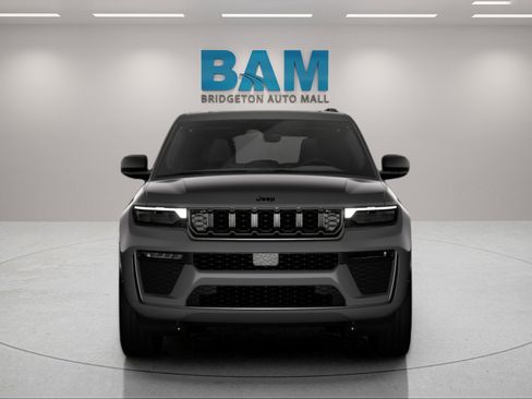 New 2026 Jeep Grand Cherokee Altitude image 15