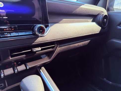 Used 2024 Chevrolet Colorado Trail Boss w/ Advanced Trailering Package image 39