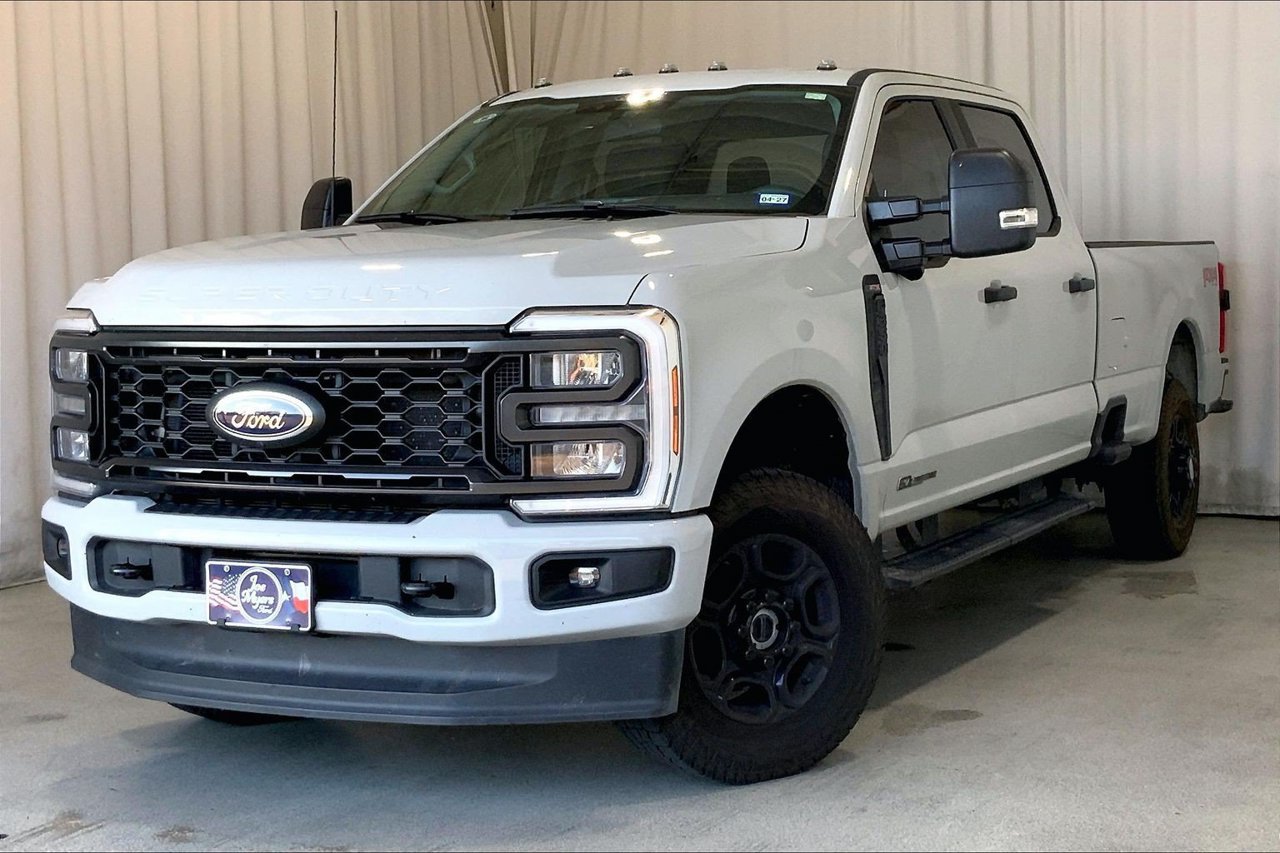 Used 2025 Ford F350 XL w/ STX Appearance Package AWD/4WD image 2