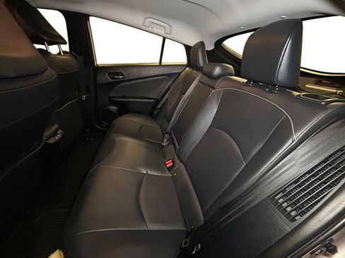 Used 2021 Toyota Prius Prime XLE image 13