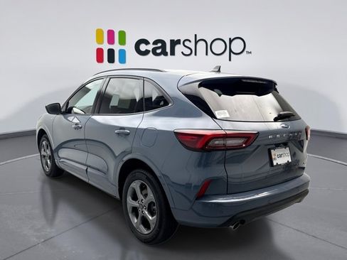 Used 2024 Ford Escape ST-Line w/ Tech Pack #1 AWD/4WD image 3