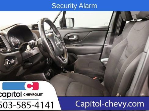 Used 2016 Jeep Renegade Latitude image 13