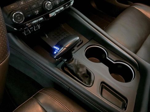 Used 2025 Dodge Durango GT image 17