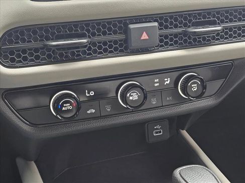 Used 2025 Honda HR-V LX image 26