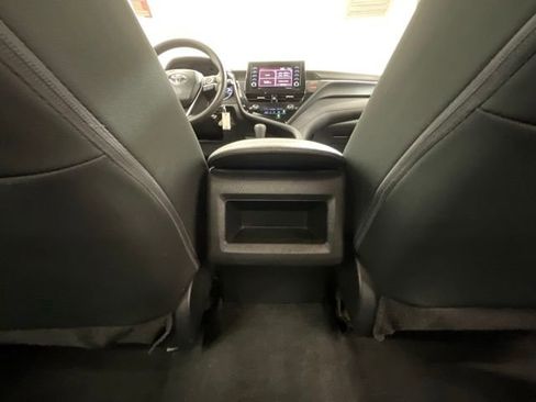 Used 2022 Toyota Camry LE FWD image 25