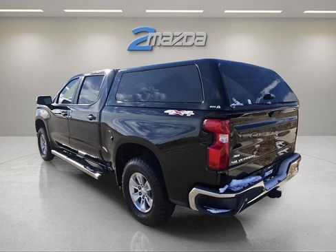 Used 2021 Chevrolet Silverado 1500 LT w/ Safety Package II image 3