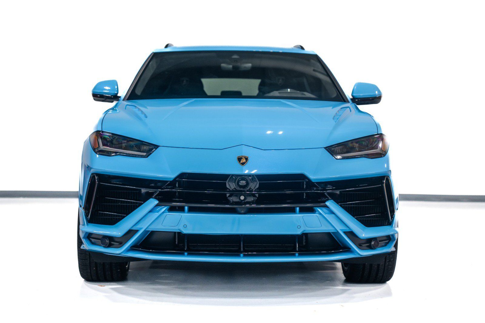 Used 2024 Lamborghini Urus S AWD/4WD image 3