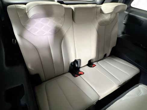 Used 2022 Hyundai Palisade Limited image 27