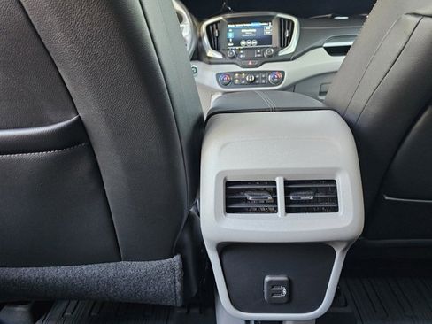 Used 2021 GMC Terrain SLT image 35