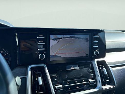 Used 2021 Kia Sorento EX w/ Panoramic Sunroof Package image 33