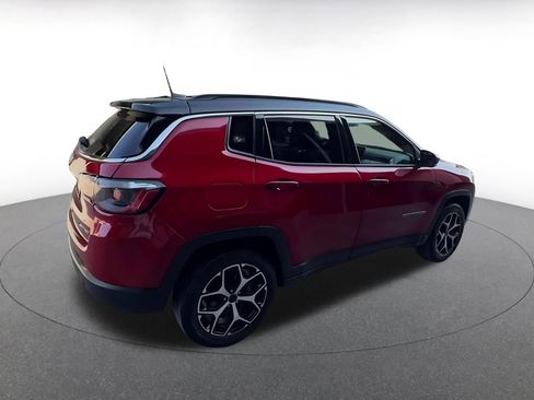 Used 2025 Jeep Compass Limited AWD/4WD image 12