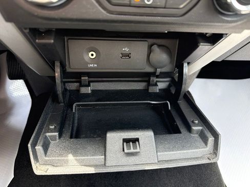 Used 2013 Ford F150 XLT w/ Luxury Equipment Group AWD/4WD image 19