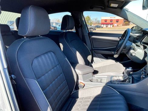 Used 2024 Volkswagen Jetta Sport image 10