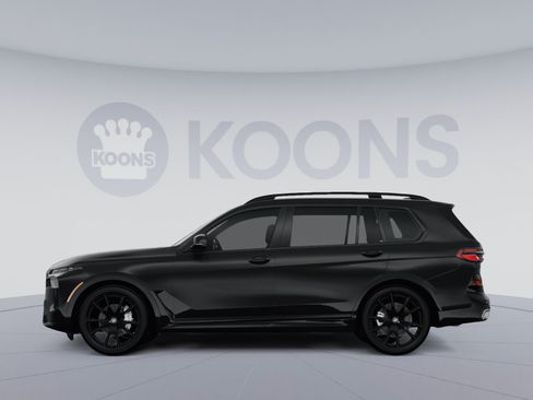 Used 2024 BMW X7 xDrive40i w/ Premium Package AWD/4WD image 2