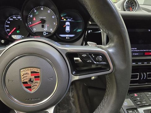Used 2021 Porsche Macan S image 19