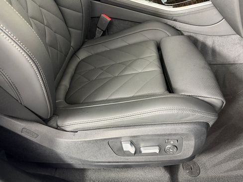 Used 2025 BMW X5 sDrive40i w/ Premium Package RWD image 35