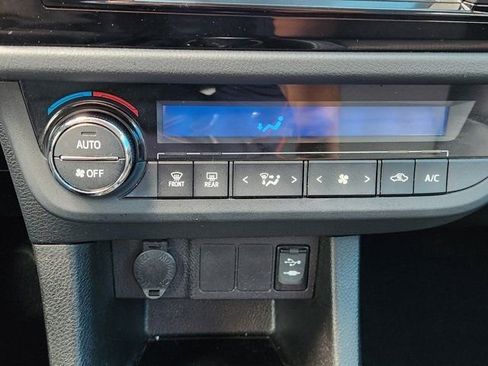 Used 2016 Toyota Corolla S image 21