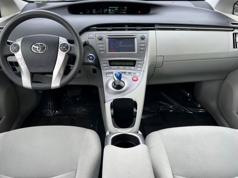 Used 2013 Toyota Prius Two image 3
