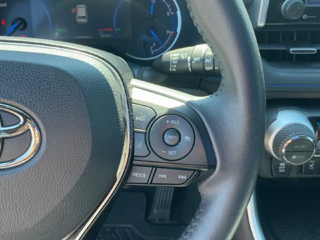 Used 2020 Toyota RAV4 XSE AWD/4WD image 14