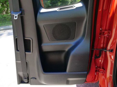 Used 2016 Toyota Tacoma TRD Sport w/ Towing Package RWD image 30