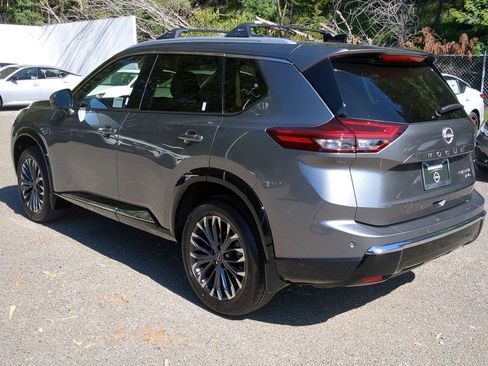 New 2026 Nissan Rogue Platinum image 7