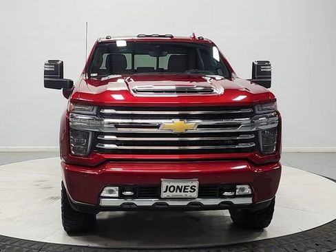 Used 2021 Chevrolet Silverado 2500 High Country w/ Technology Package AWD/4WD image 2