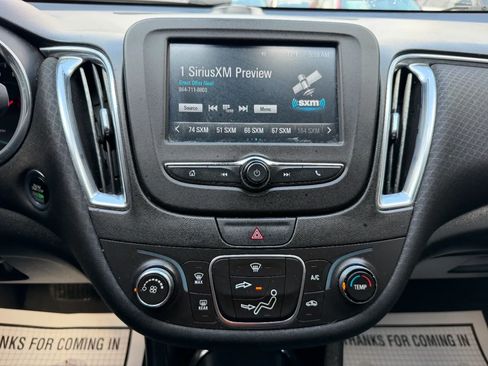 Used 2018 Chevrolet Malibu LT FWD image 46