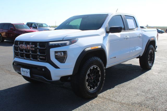 Used 2026 GMC Canyon AT4 w/ Technology Plus Package AWD/4WD image 9