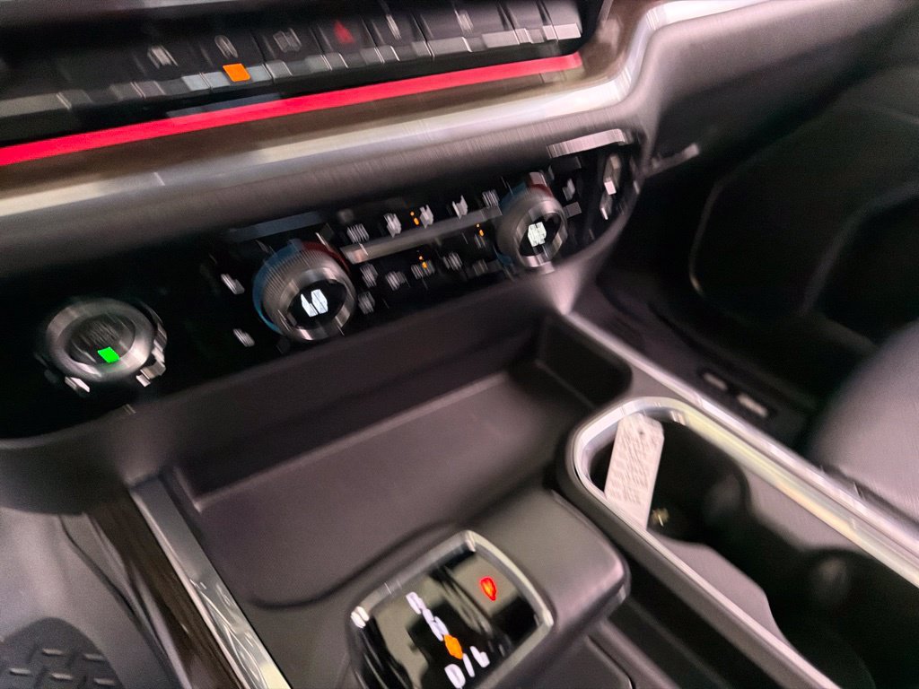 Used 2024 Chevrolet Silverado 1500 RST RWD image 8