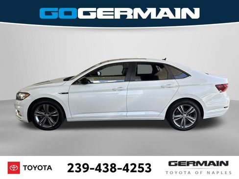 Used 2020 Volkswagen Jetta R-Line w/ R-Line Cold Weather Package FWD image 3