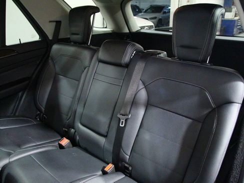 Used 2014 Mercedes-Benz ML 350 4MATIC image 29
