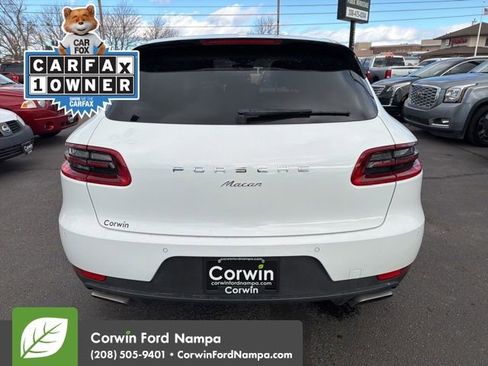 Used 2018 Porsche Macan Base image 6