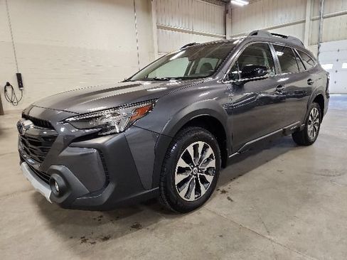 Used 2025 Subaru Outback Limited AWD/4WD image 7