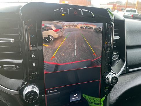 Used 2024 RAM 2500 Big Horn w/ Night Edition image 31