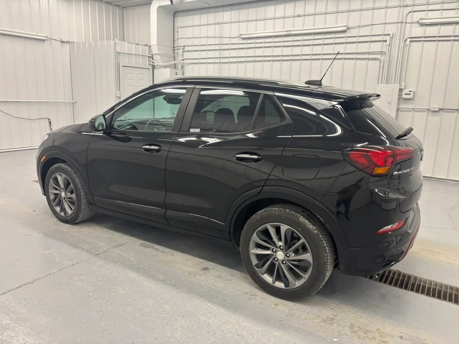 Used 2021 Buick Encore GX Select w/ Sport Touring Package FWD image 5