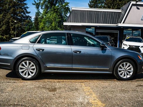 Used 2013 Volkswagen Passat 2.5 SEL Premium FWD image 18