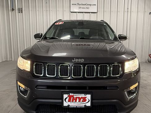 Used 2019 Jeep Compass Limited AWD/4WD image 15