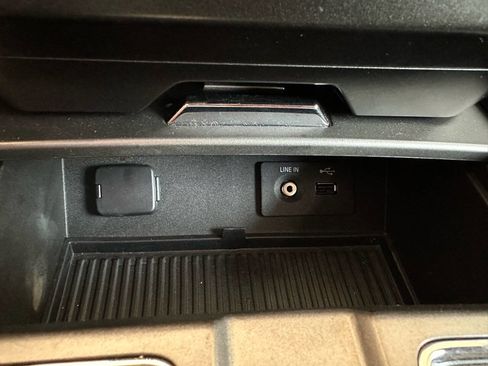 Used 2015 Ford F150 XLT w/ Equipment Group 301A Mid image 31