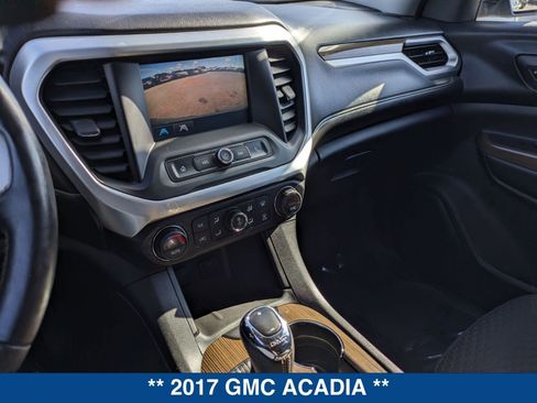 Used 2017 GMC Acadia SLE image 31