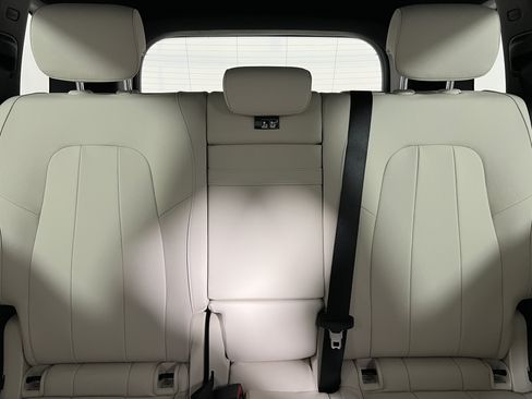 Used 2026 Mercedes-Benz GLB 250 image 14