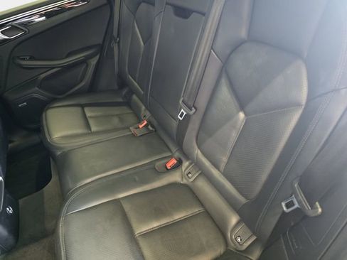 Used 2023 Porsche Macan Turbo AWD/4WD image 17