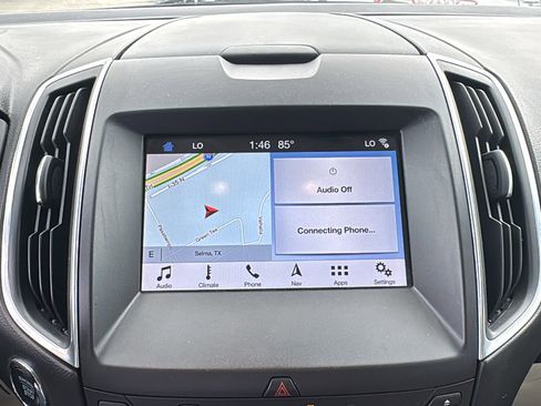 Used 2019 Ford Edge Titanium w/ Equipment Group 301A FWD image 18