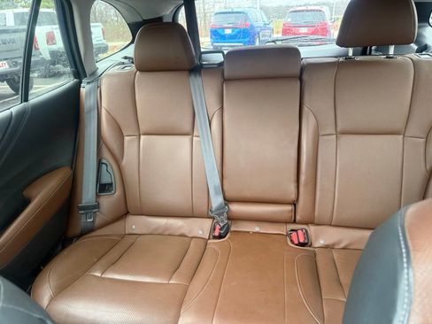 Used 2022 Subaru Outback Touring image 29
