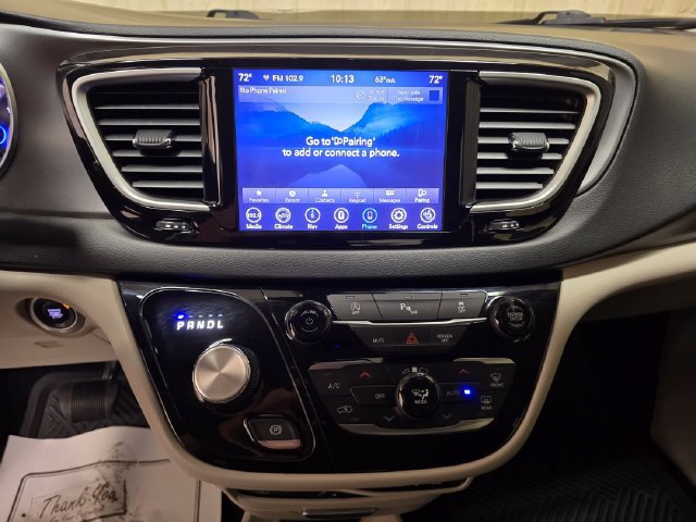 Used 2020 Chrysler Pacifica Touring-L Plus FWD image 16